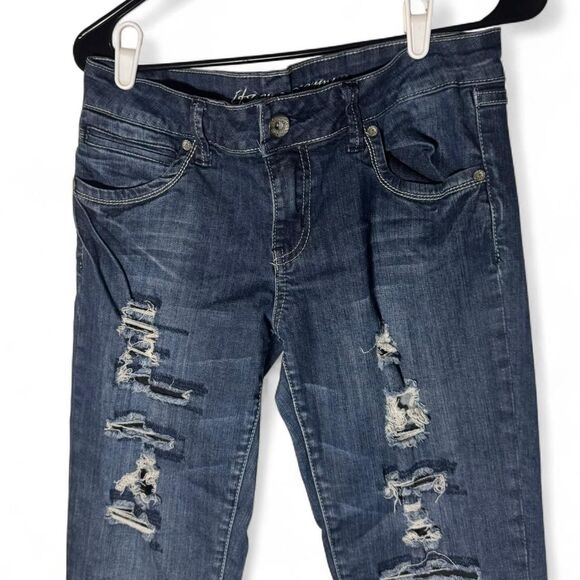 Itz Me USA Womens/Junior Cuffed Distressed Denim Jeans Size 9 Stretch Y2K - Picture 2 of 8